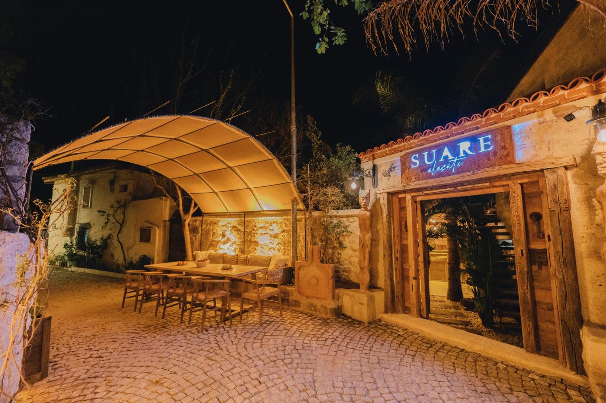 Suare Alacatı Bagian luar foto